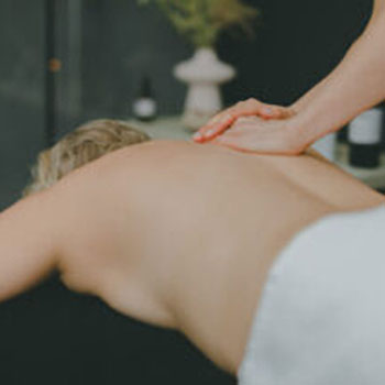 How CBD Massage Can Help Relieve Pain and Stress